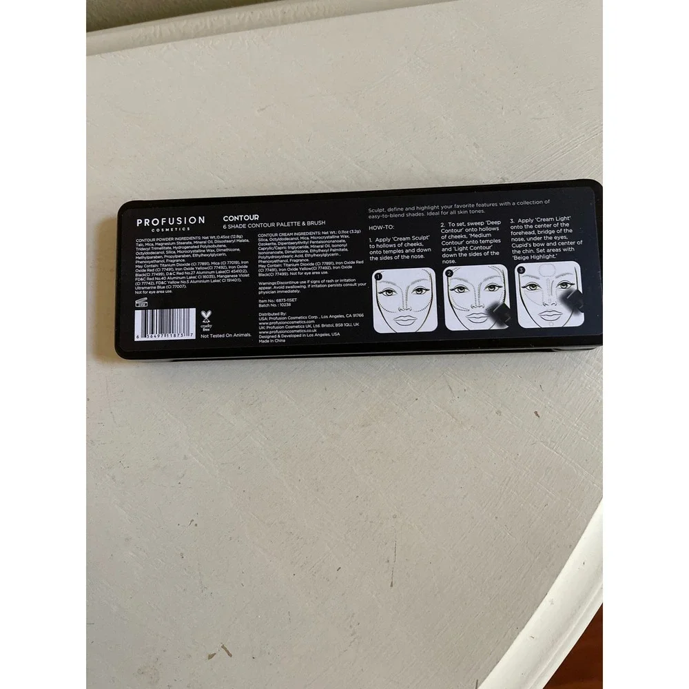 Profusion Contour Makeup Palette with Neutral Shades And Brush